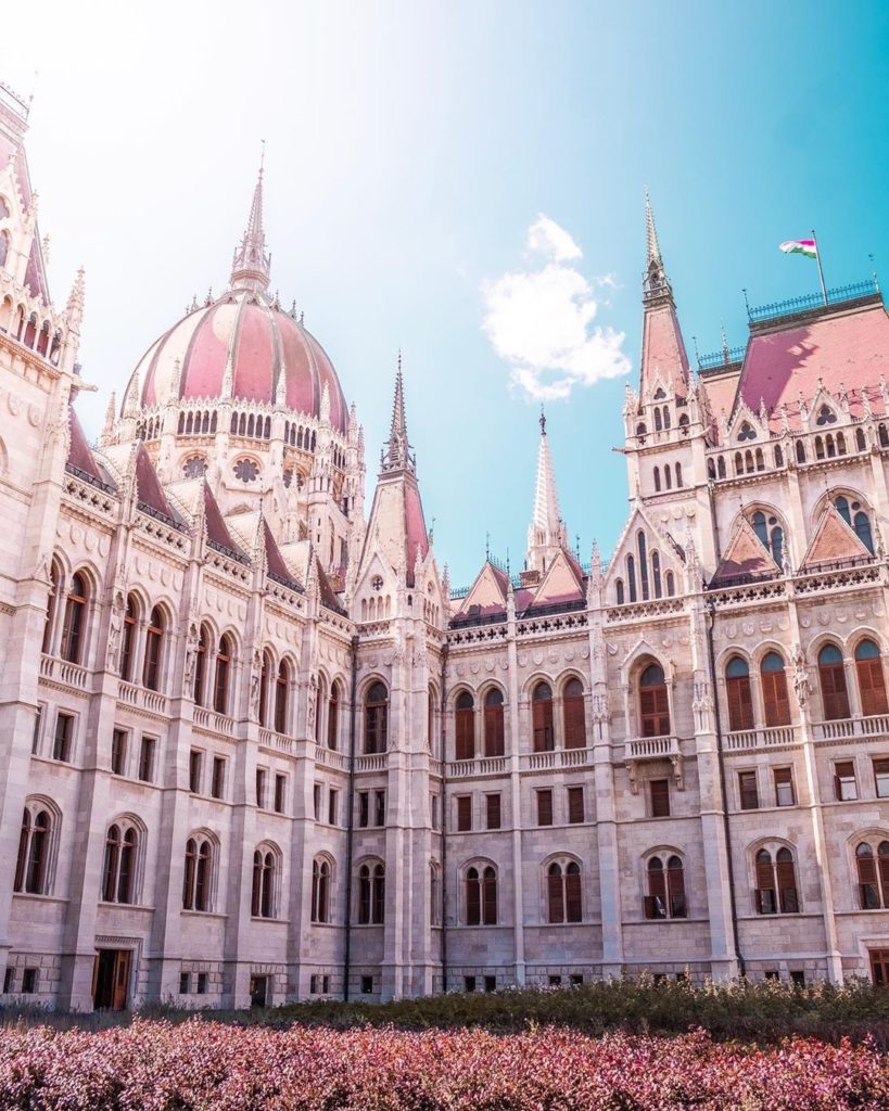 Hungarian Parliament- NoJetLags